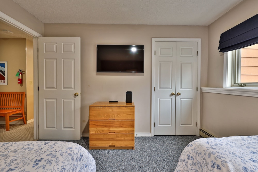 Pico Mountain Condo F106 3 Bedroom Home