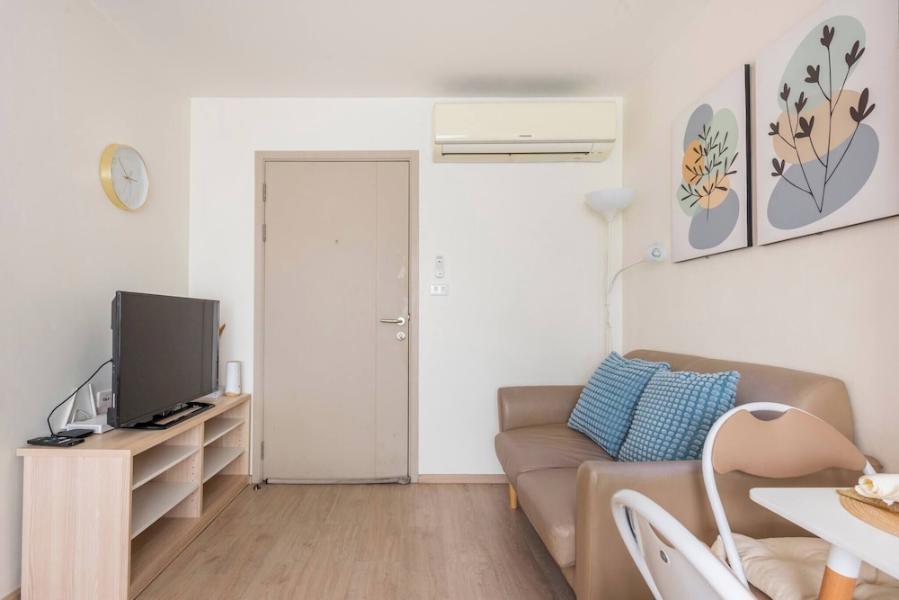 Condo Resort BTS Punnawithi Bill Included