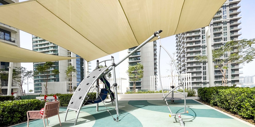 LUX The Marina Vista Beachfront Suite
