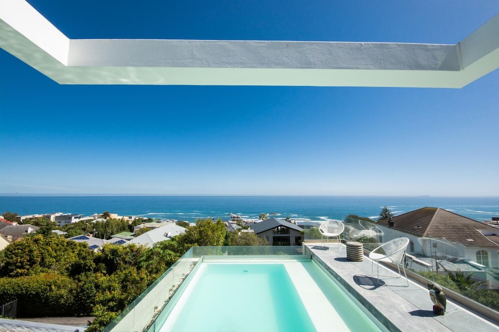 Ethereal 4bed Camps Bay Villa Atlantic Reflection