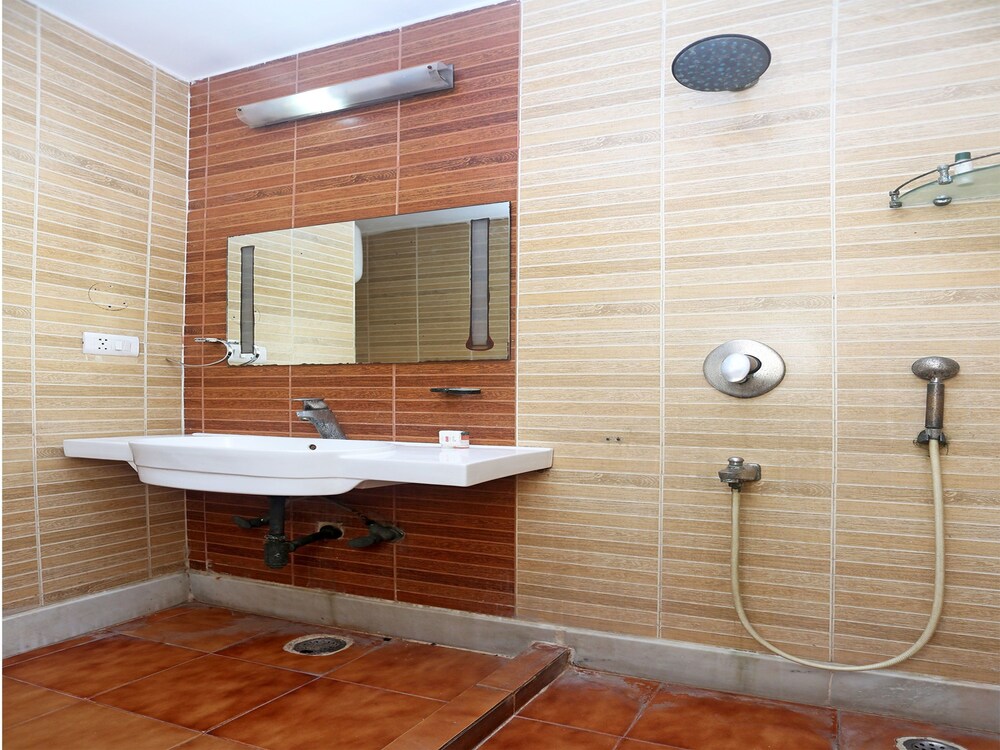 OYO 947 Hotel Palazzo Di Lara