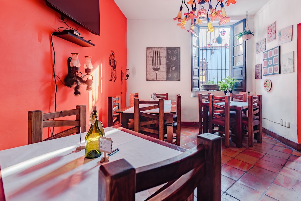 Hotel Rosa Morada