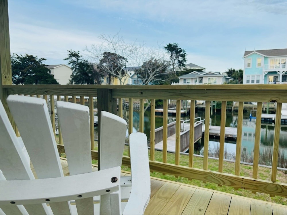 Dry Dock - 4 Br Home
