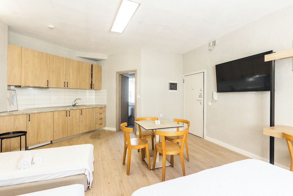 Noima Luxury Suites