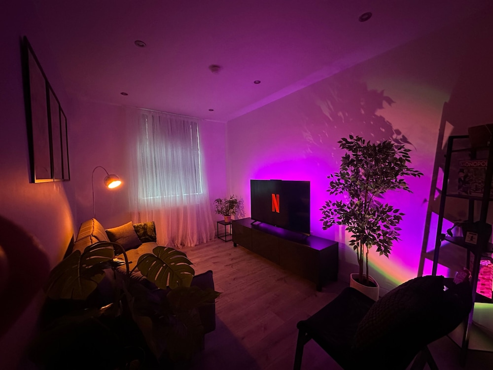 The Retro Suite With Wii Games and Entertainment