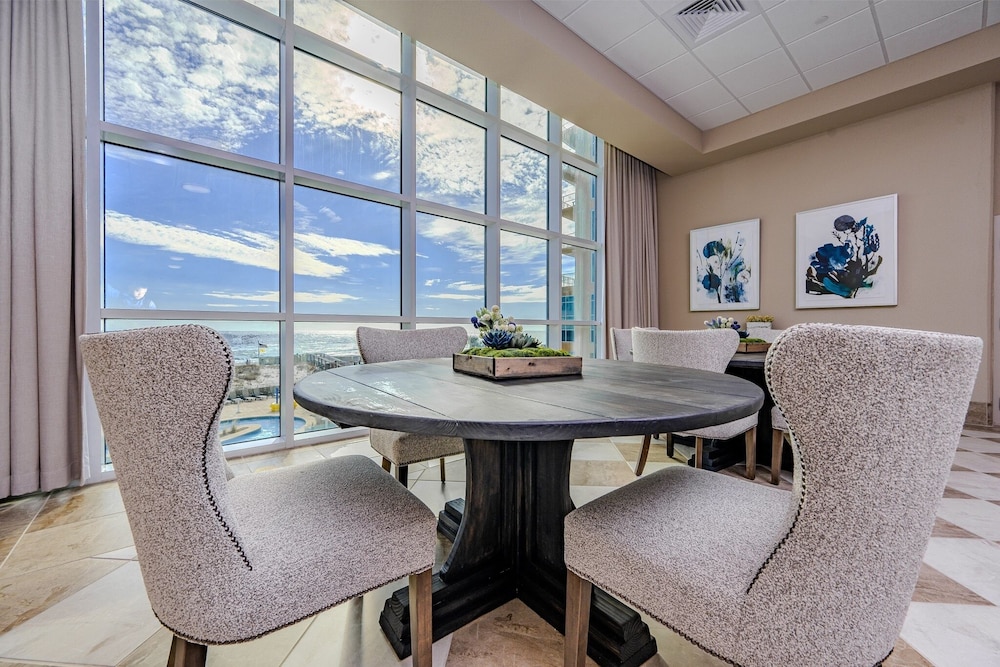 Phoenix Gulf Towers 1807 3 Bedroom Condo