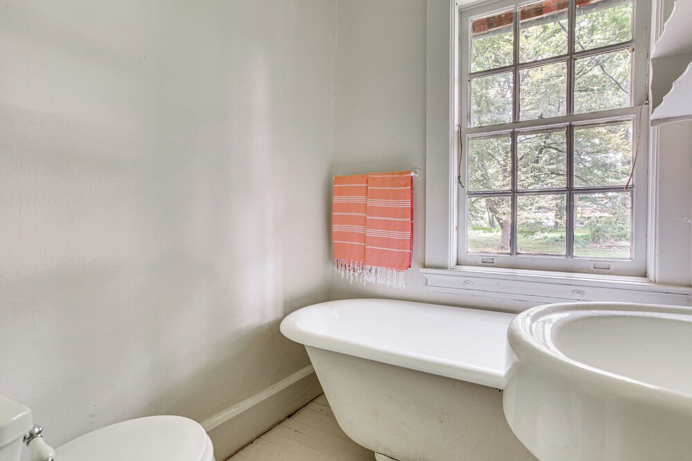 Hudson Valley Estate on 4 Acres w/ Private Pool!