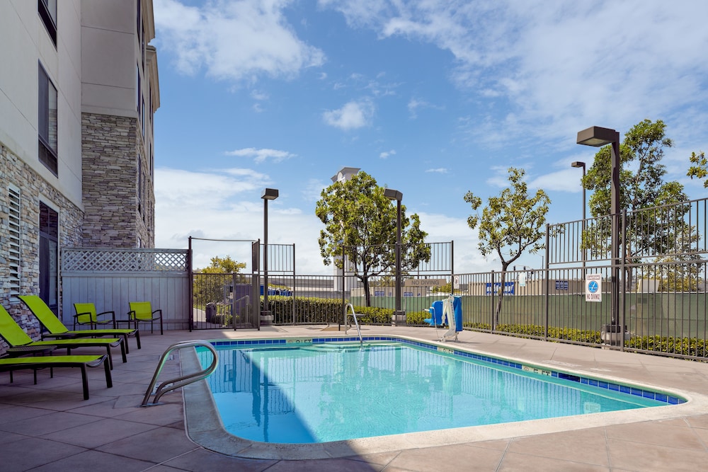 San Diego Vacations - SpringHill Suites by Marriott San Diego-Scripps Poway - Property Image 12