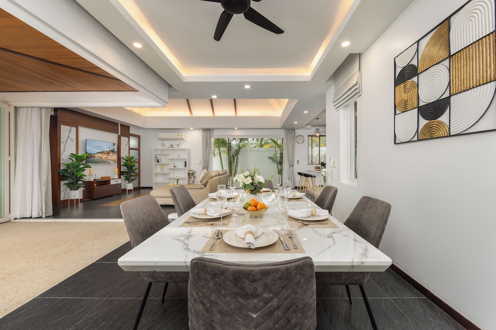 Villa Hemi 2BR Modern Thai Style