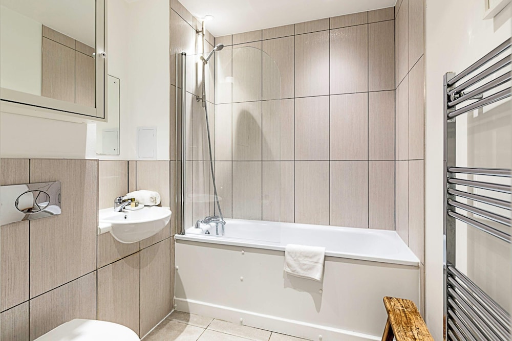 Spacious and Trendy Shoreditch Flat