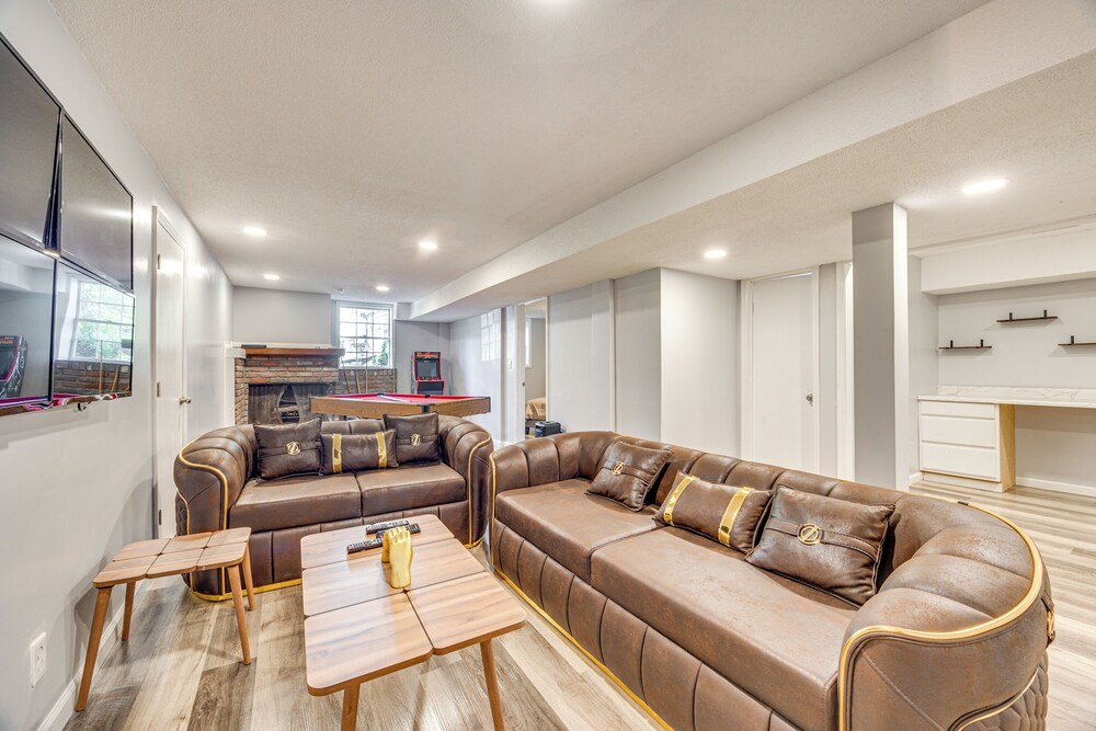 11 Mi to Dtwn Birmingham: Home w / Pool Table!