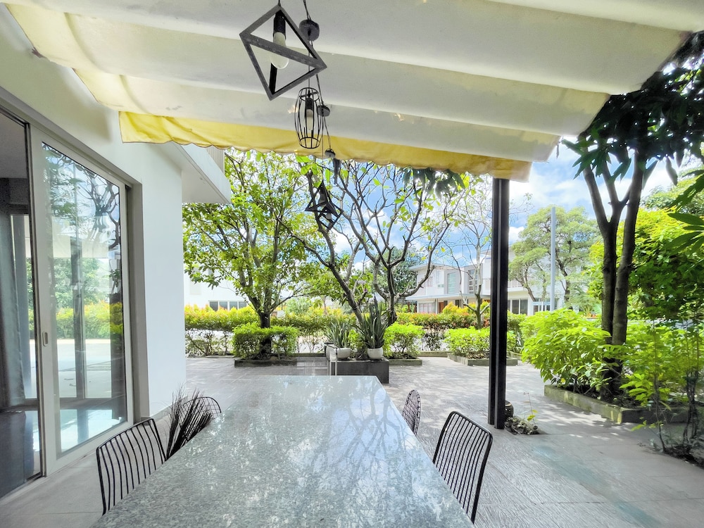 Lumiere Villa Swanbay