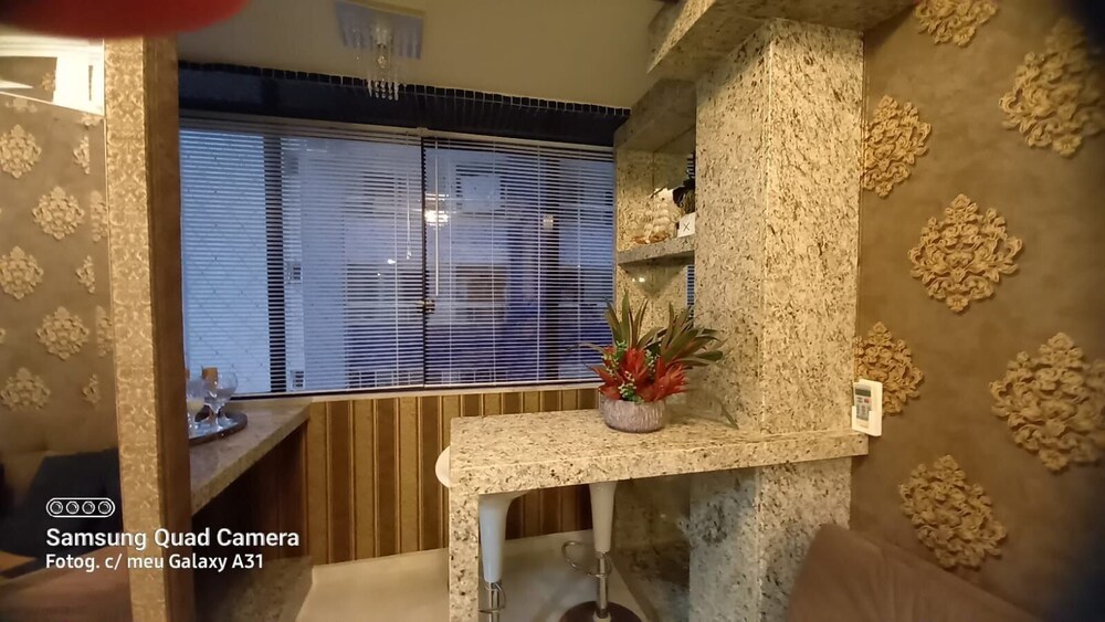 1 Bedroom Apart 500m From Beach in BC CEV1206