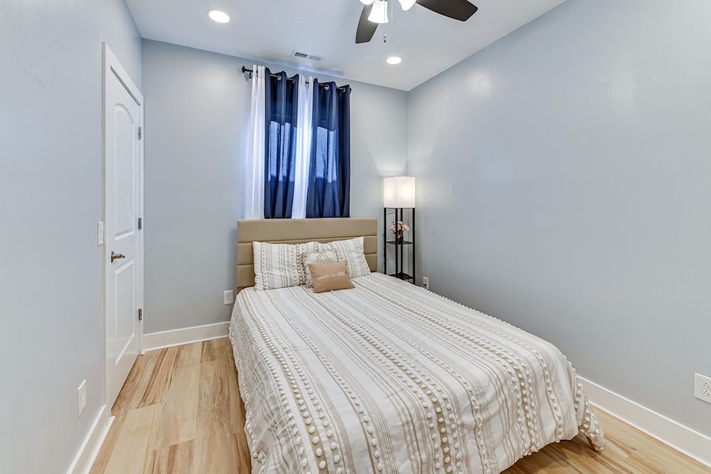 7 Mi to Louisville: Pet-friendly New Albany Home view 2