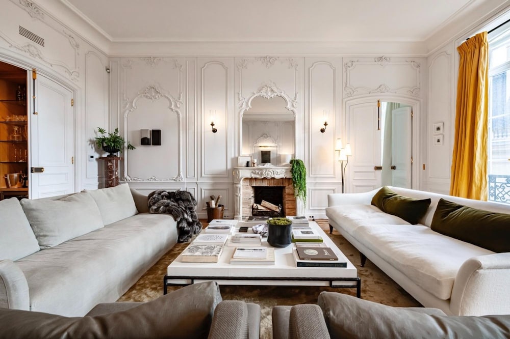 Luxury 3BR Flat Near the Champs Elys es