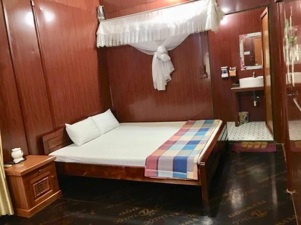 Green Hill Hostel & Homestay