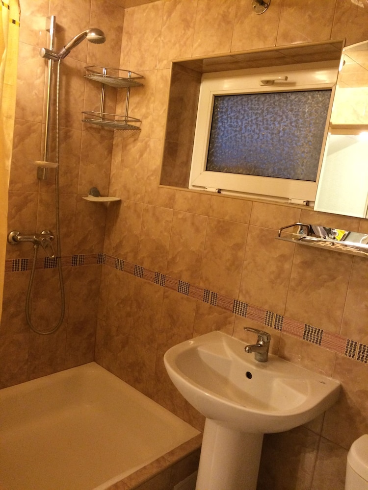 Antonina Guest House