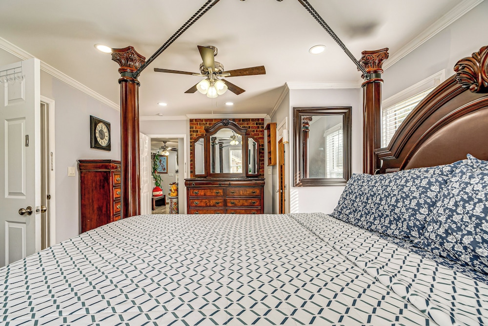 Walk to Historic Dtwn Burlington: Home w/ Yard