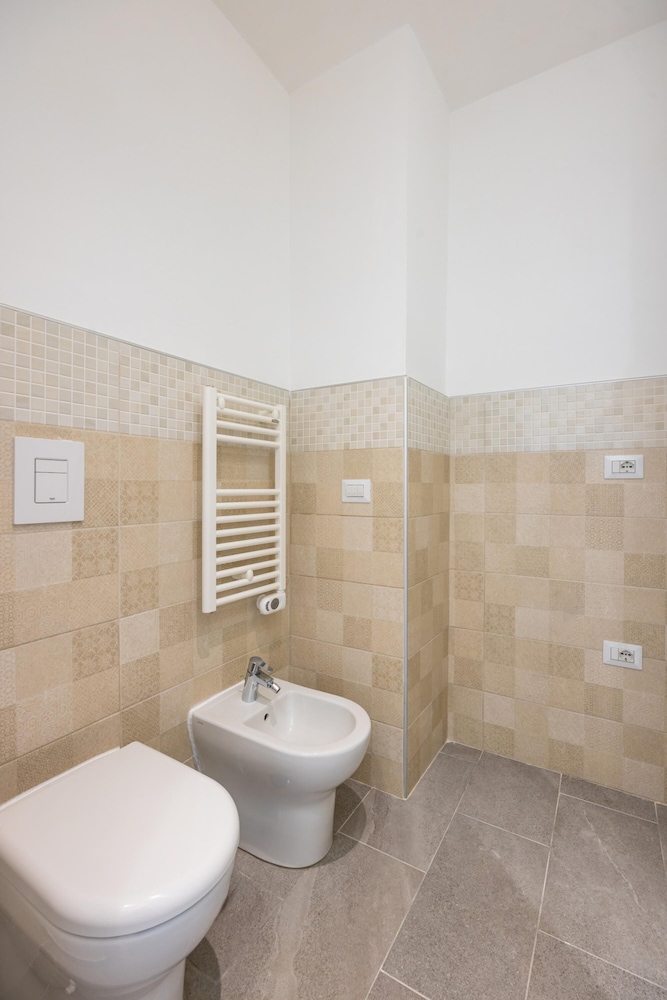 Central Station Housing - Apartment 2 by Wonderful Italy