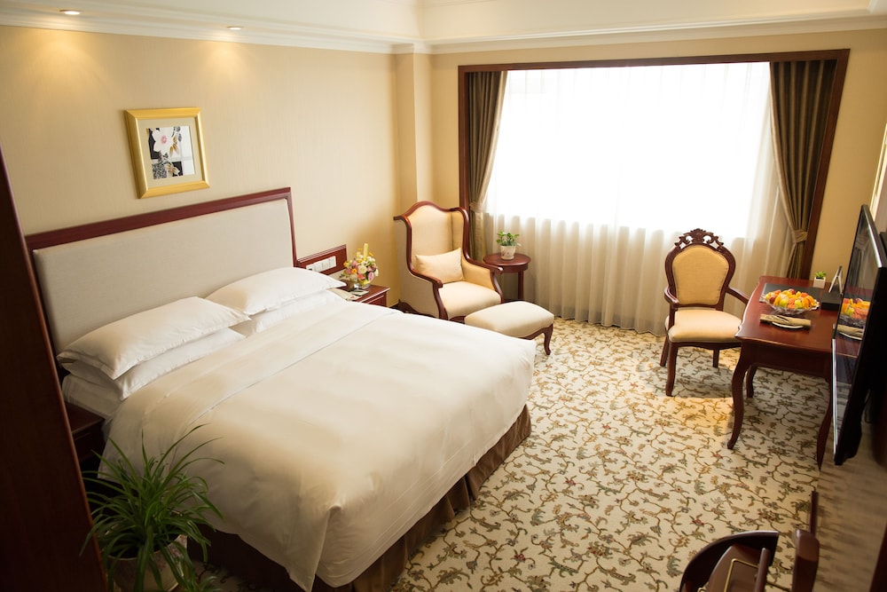Enrichee Gloria Plaza Hotel Qingdao