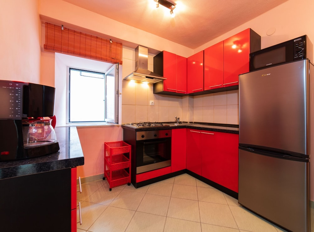 Seafront Villa With Furnished Sun Terrace, Close to the Beach