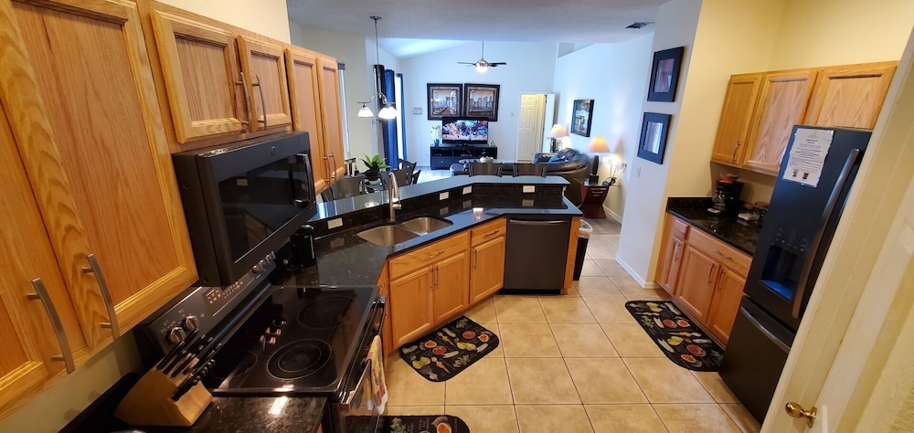 WR1057DL 4 Bedroom Villa in Westridge 4 Home
