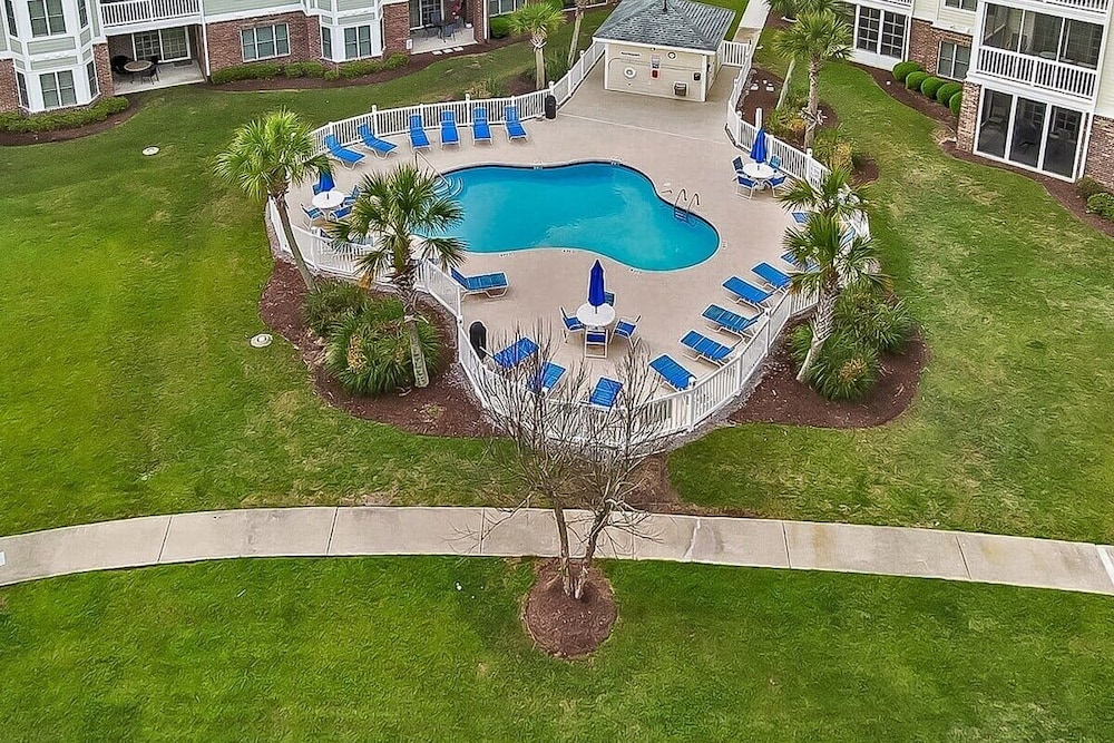 Magnolia Pointe Magnolia Lake 4820-303 2 Bedroom Condo