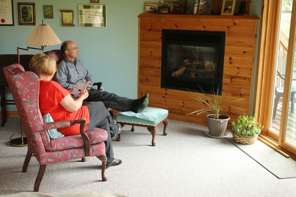 Sunny Rock B&B Haliburton
