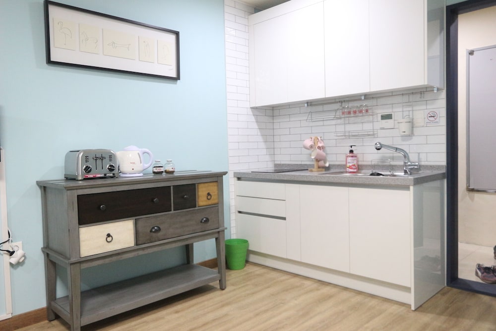 Midtown Hostel
