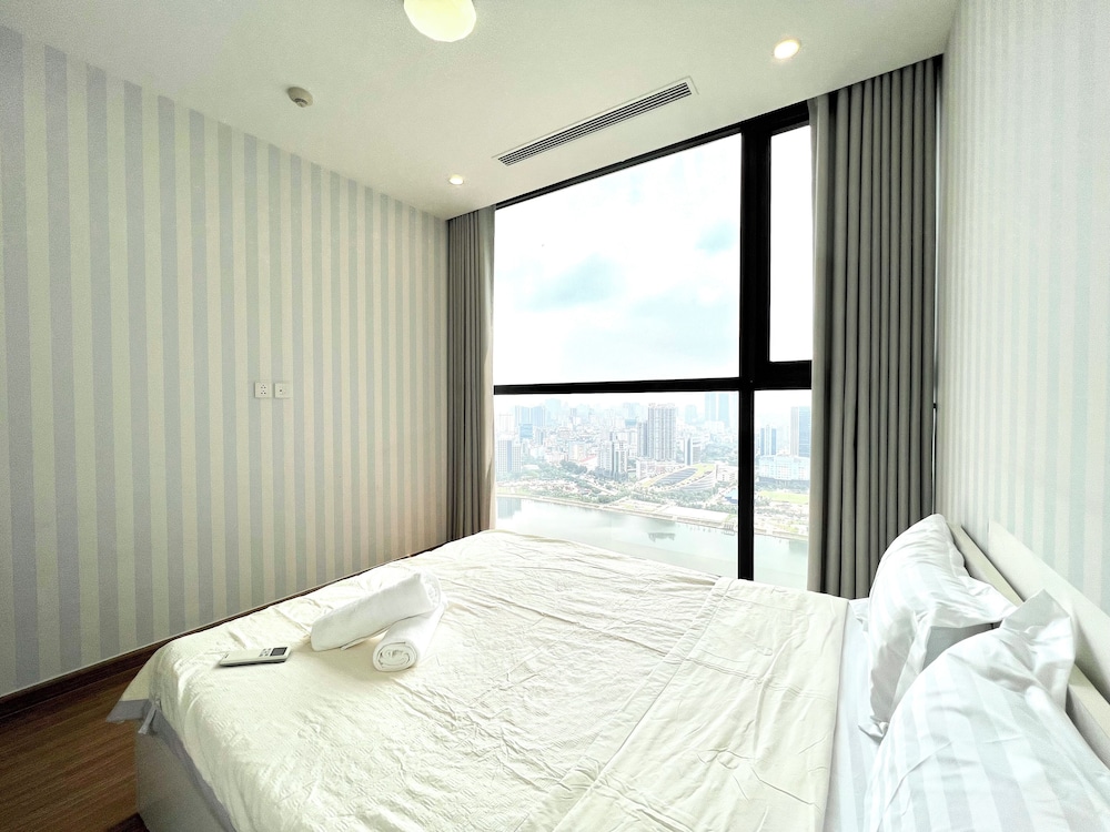 Luxhousing Vinhomes Skylake