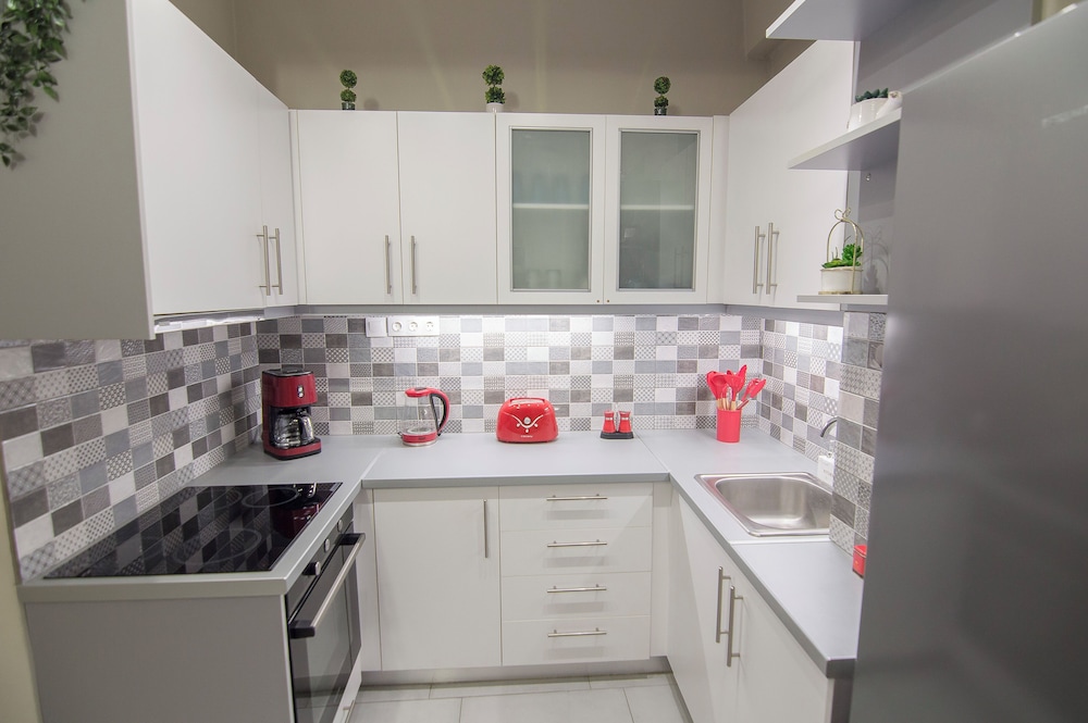 Urban Ceramic Apartment by GHH
