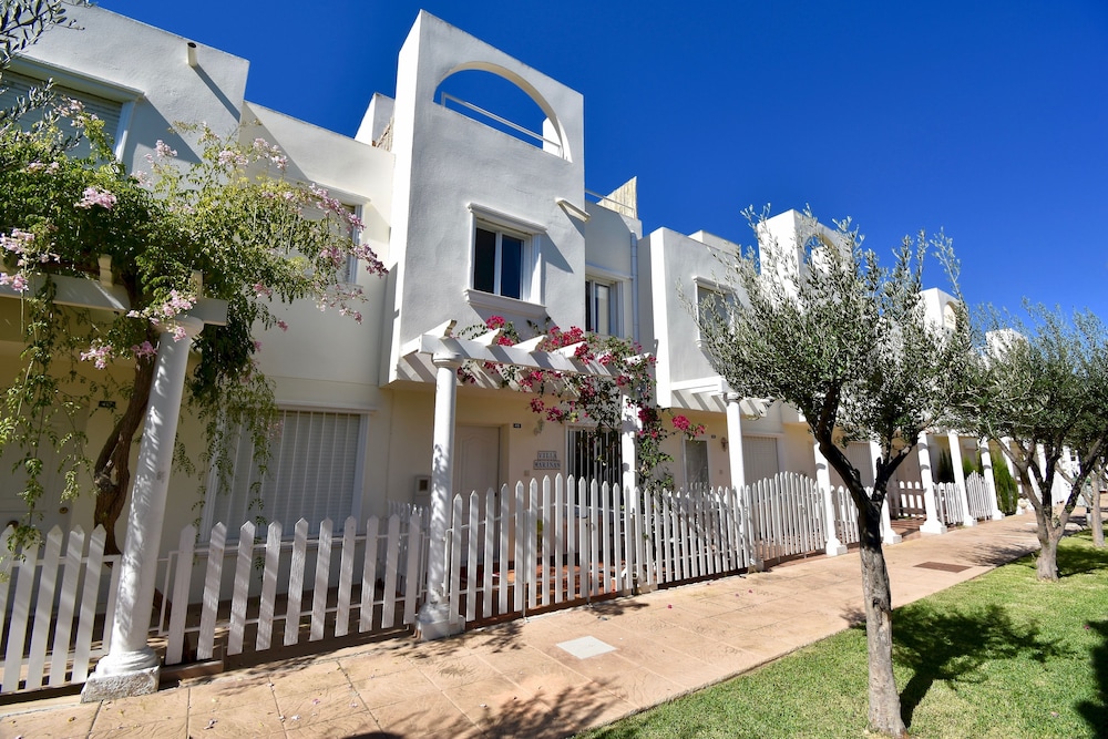 Villa Marinas
