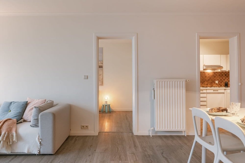 Charming and Cozy Apartment With sea View
