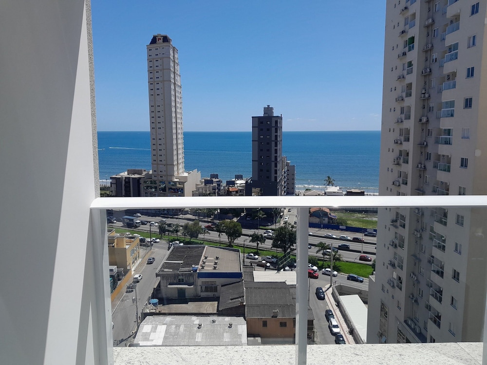 Ocean View Apt 550m From the Beach Gev1304