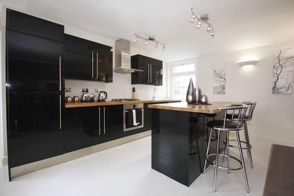 Berkshire Rooms - Wokingham