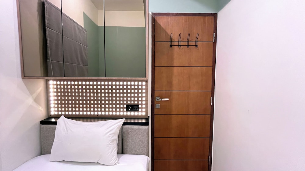 Warm And Homey 2Br At Vida View Makassar Apartment, Makassar - 13