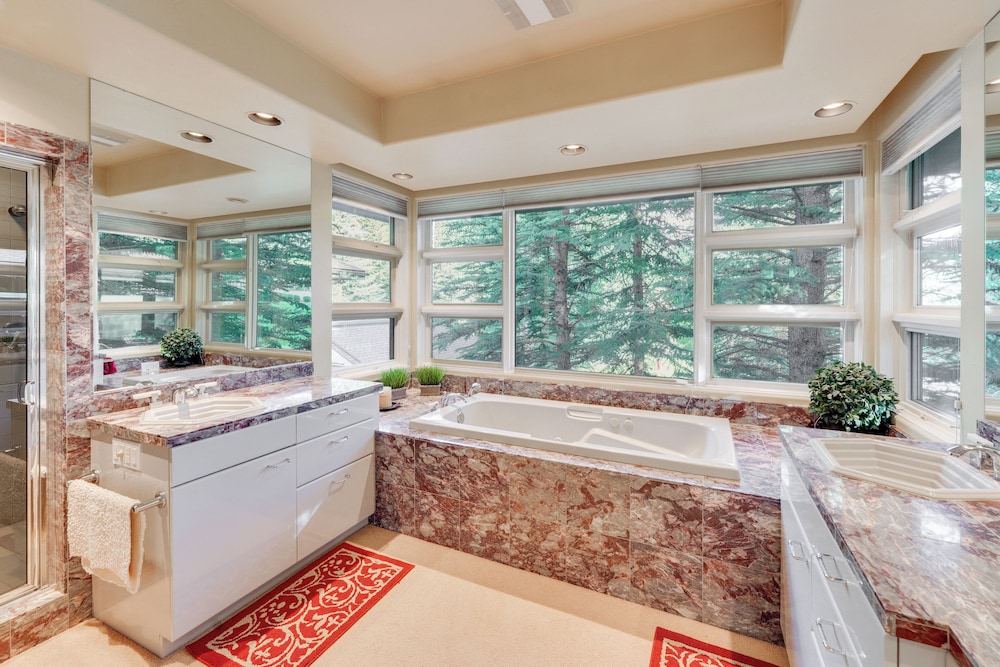 Expansive Sun Valley Home Close to Slopes!