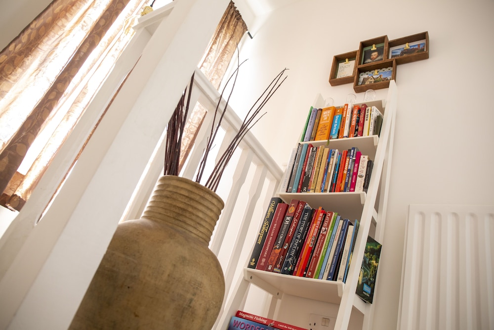 Beautiful 2-bedroom Townhouse in Stratford Upon Avon view 3