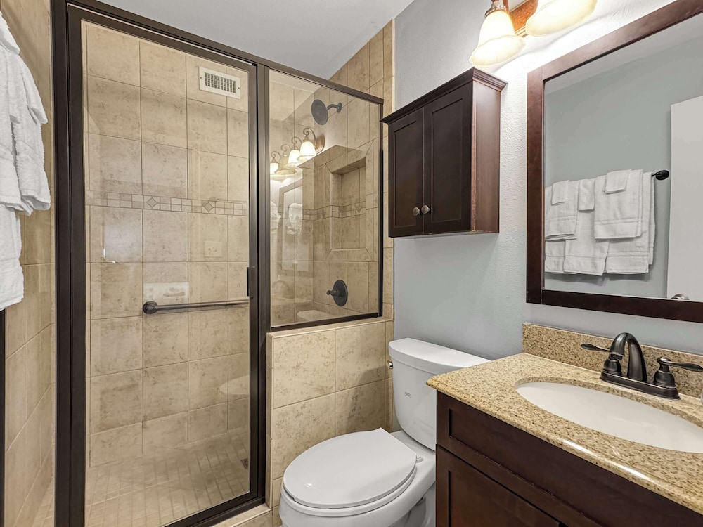 The Perfect Spot Condo for 8!
