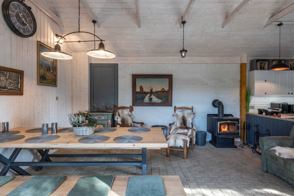 Chalet in Roprachtice Near Ski Slopes
