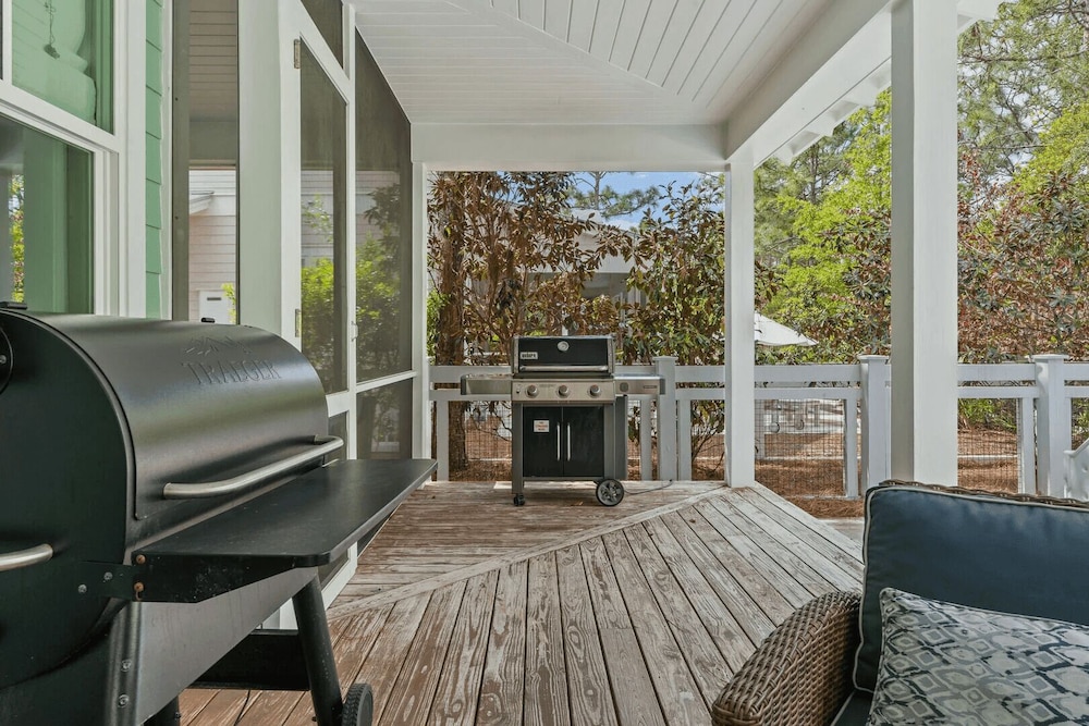 Watercolor 75 by Avantstay Luxury Private Pool + Bonfires