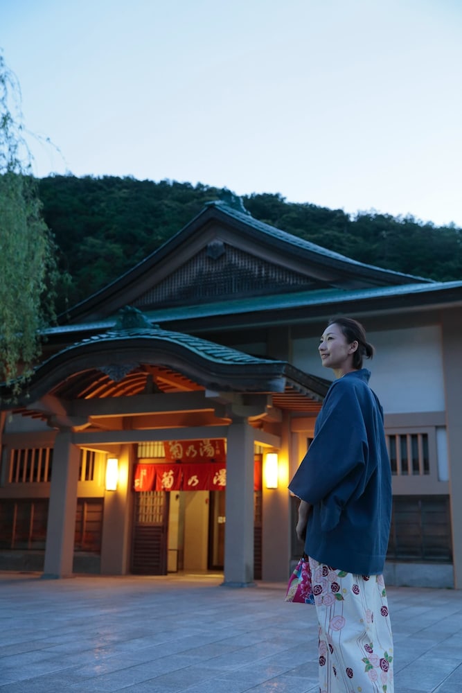 Yamanaka Onsen Shirasagiyu Tawaraya