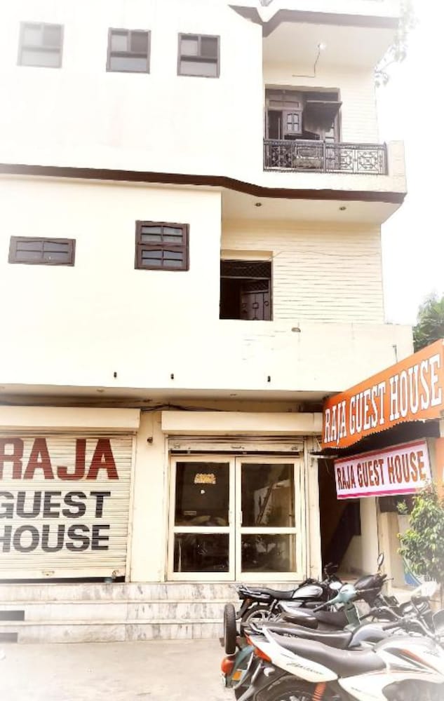 Goroomgo Raja Guest House Jalandhar view 5