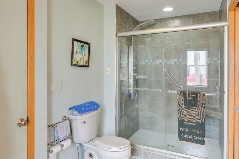 Tennis Court & Deck: Pet-friendly Charles City Gem