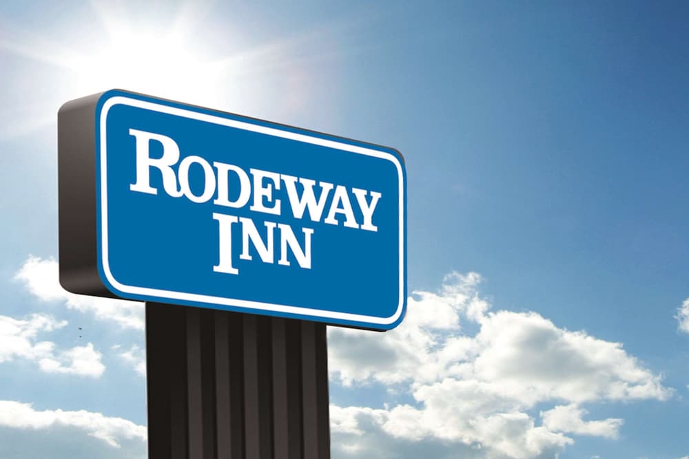 Mitchell Vacations - Rodeway Inn - Property Image 1
