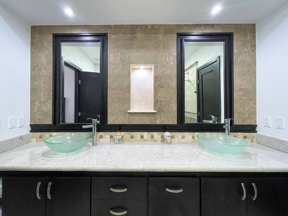 Find Peace at a Modern Ground Floor Condo