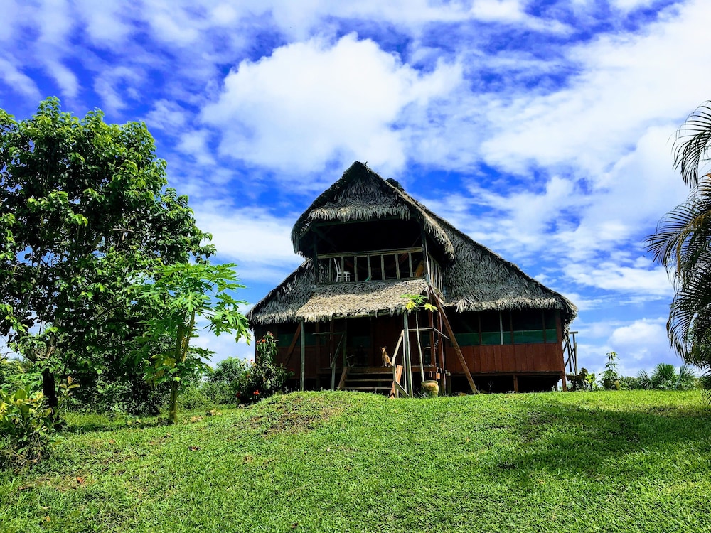 Selva Vida Lodge & Retreat Center
