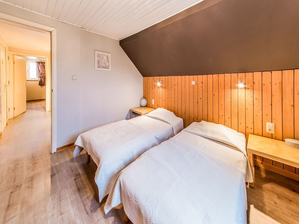 Modern Holiday Home in Lavacherie view 4