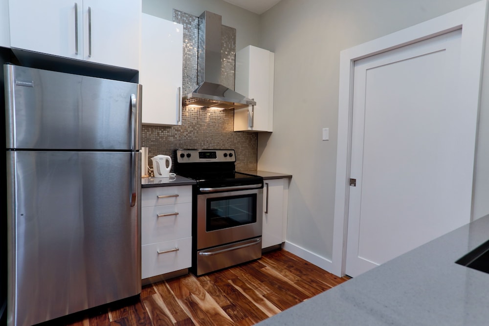 Boardwalk Homes - Executive Townhomes