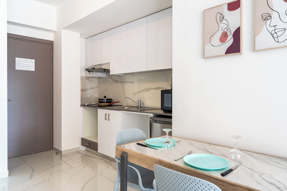 Sunny Side Studio W-Terrace Larnaca